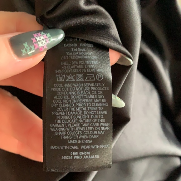 Dress - Picture 10 of 11